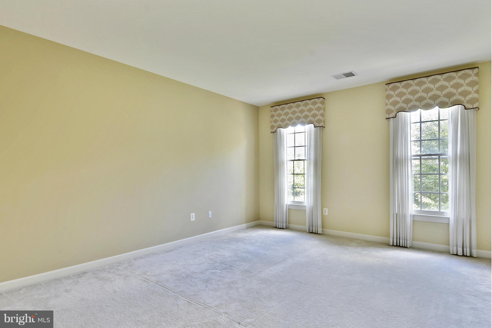 RUGBY ROAD - Residential