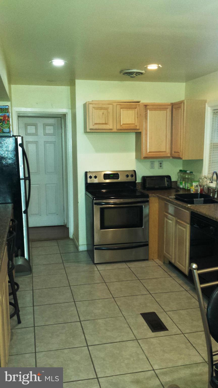 SOMERSET AT BELAIR - Residential