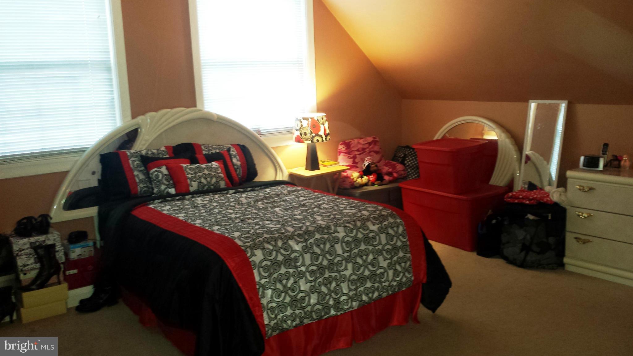 SOMERSET AT BELAIR - Residential