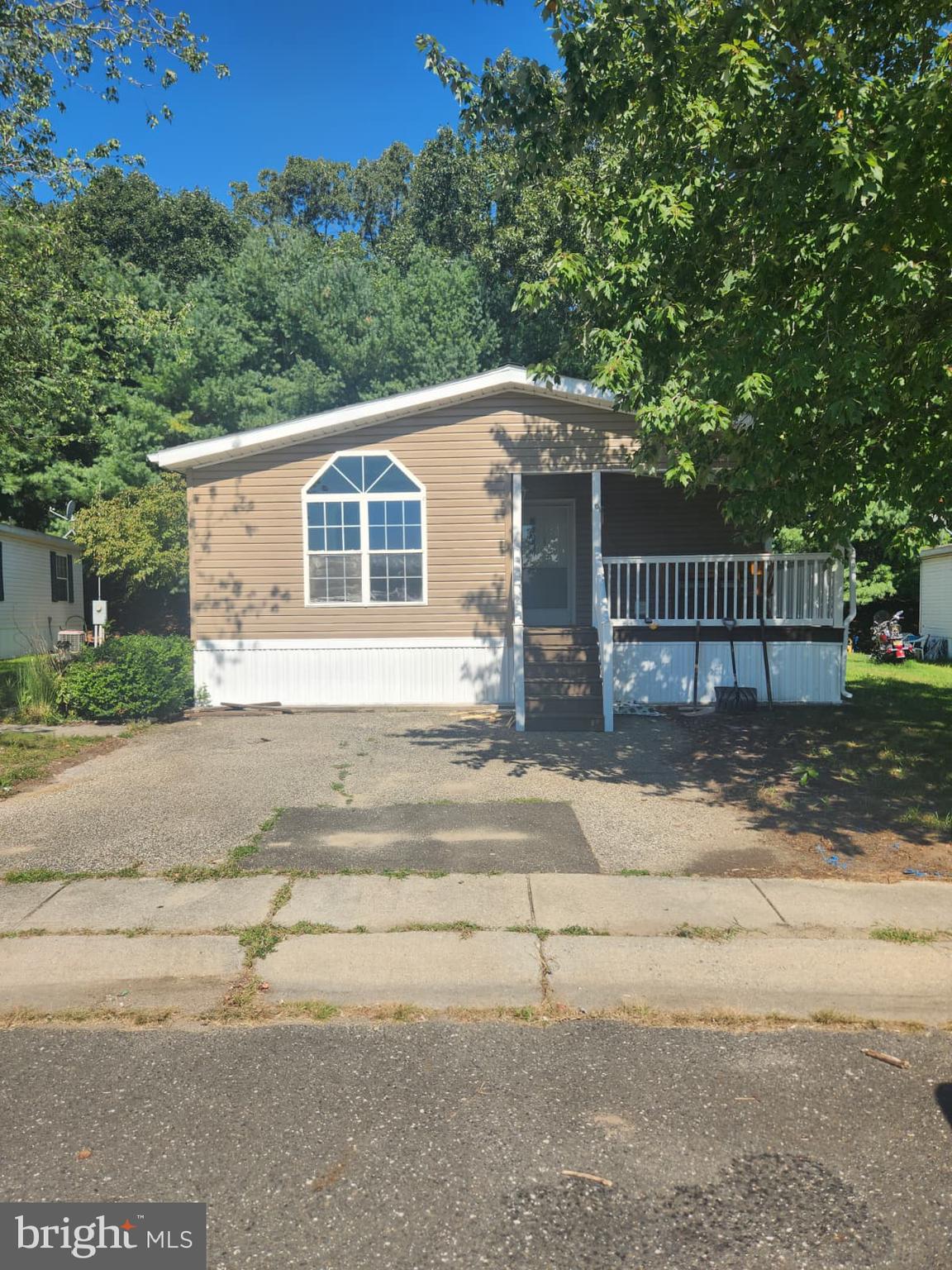 FAIRVIEW MANOR - Residential