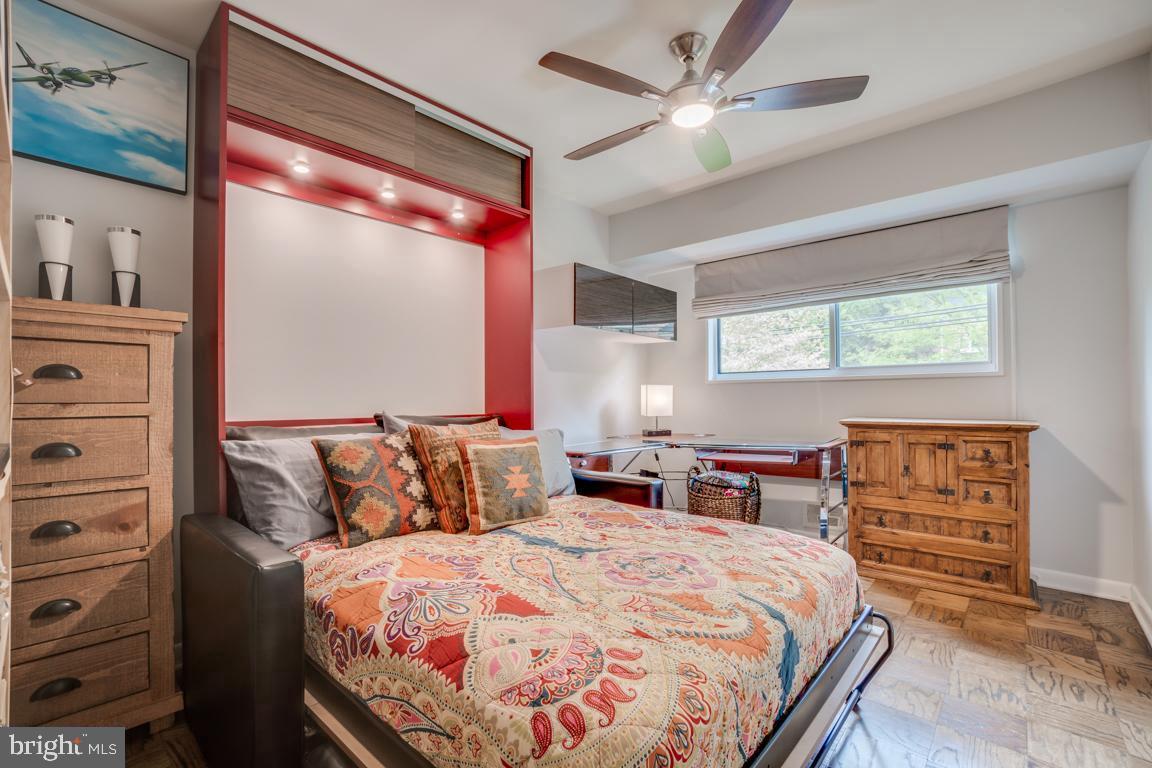 PARKSIDE CONDOMINIUMS - Residential Lease