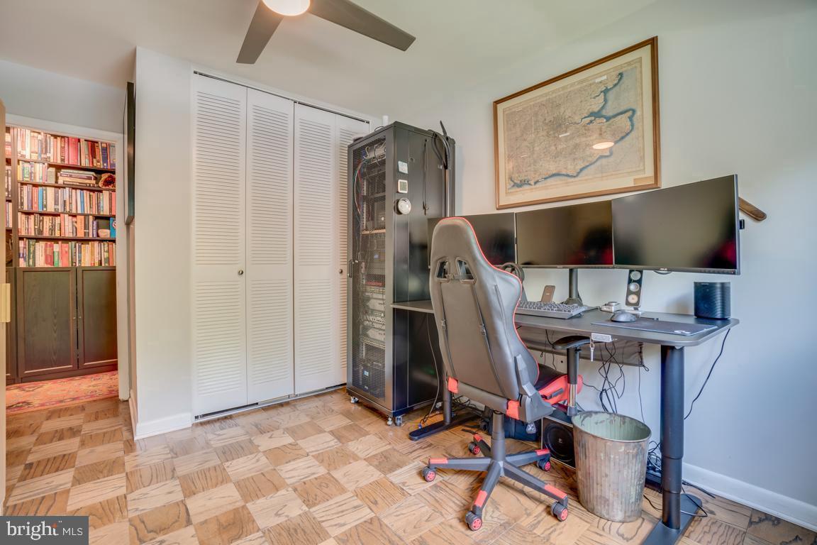 PARKSIDE CONDOMINIUMS - Residential Lease