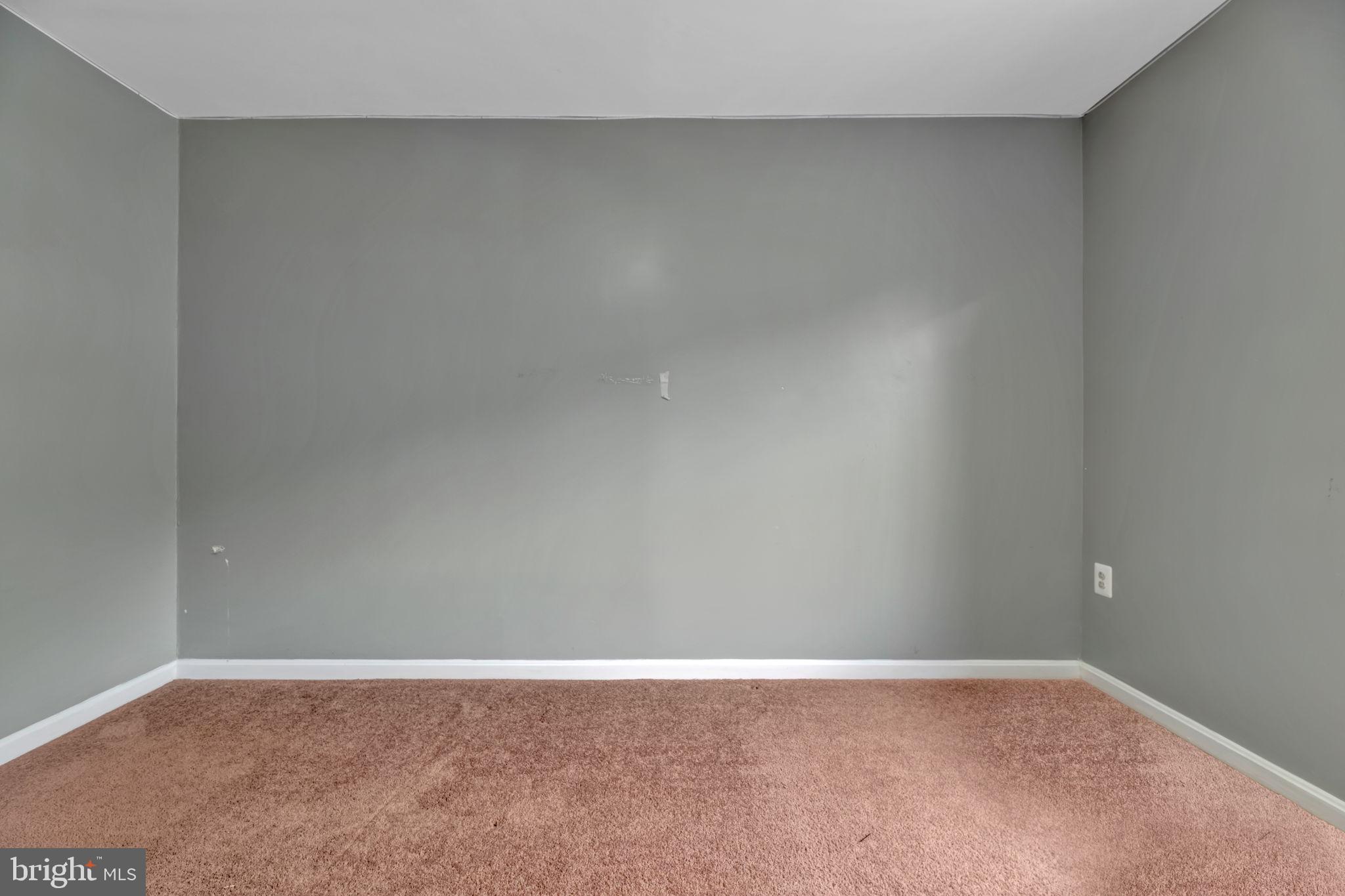 HAMPSHIRE HALL CONDO - Residential Lease