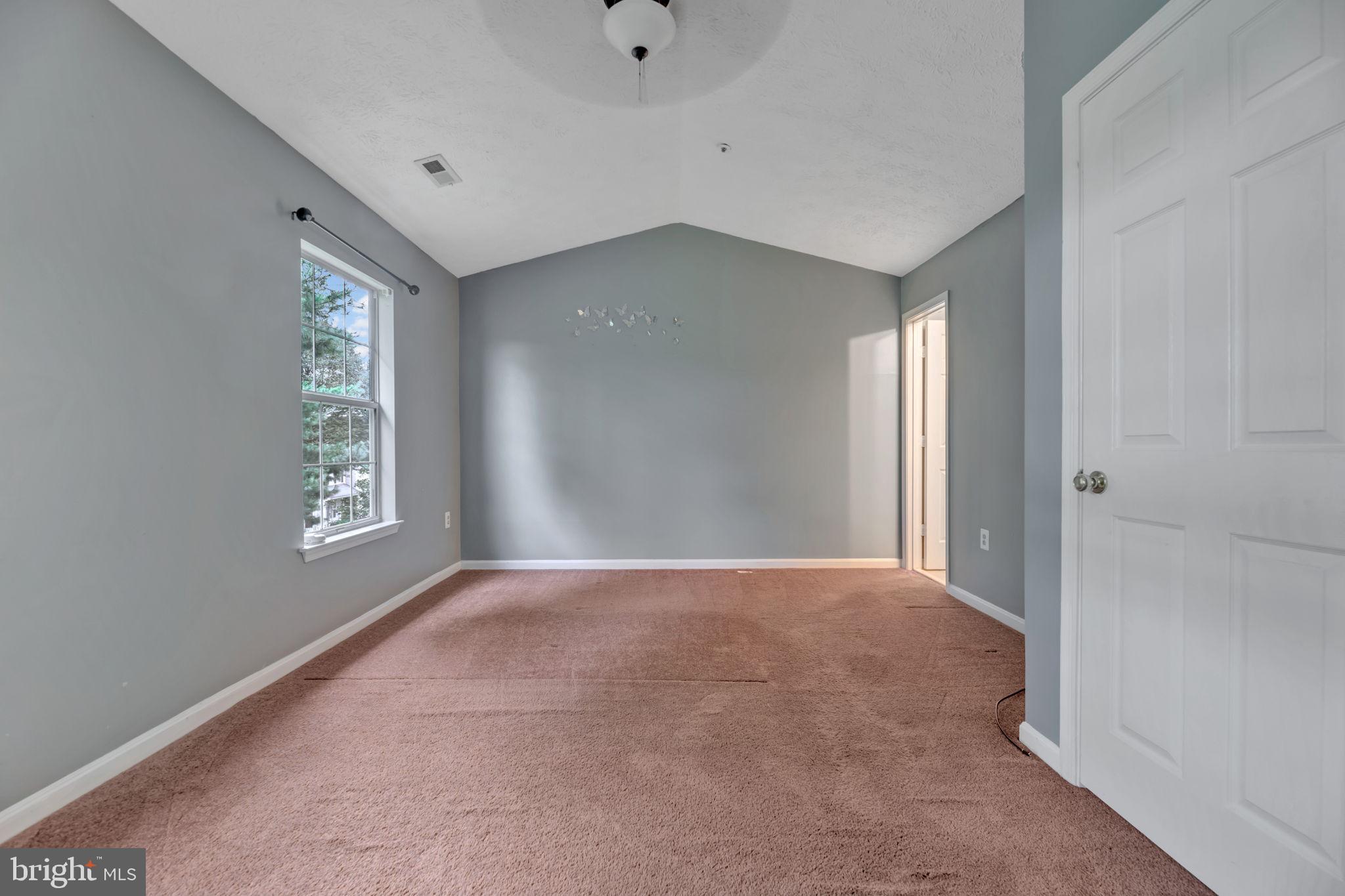 HAMPSHIRE HALL CONDO - Residential Lease