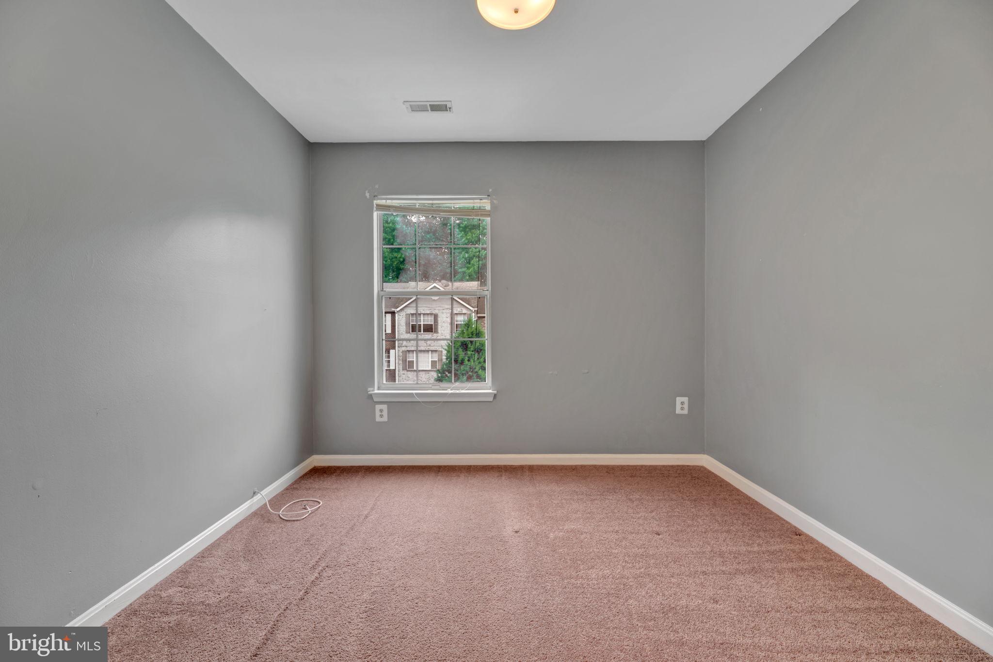 HAMPSHIRE HALL CONDO - Residential Lease