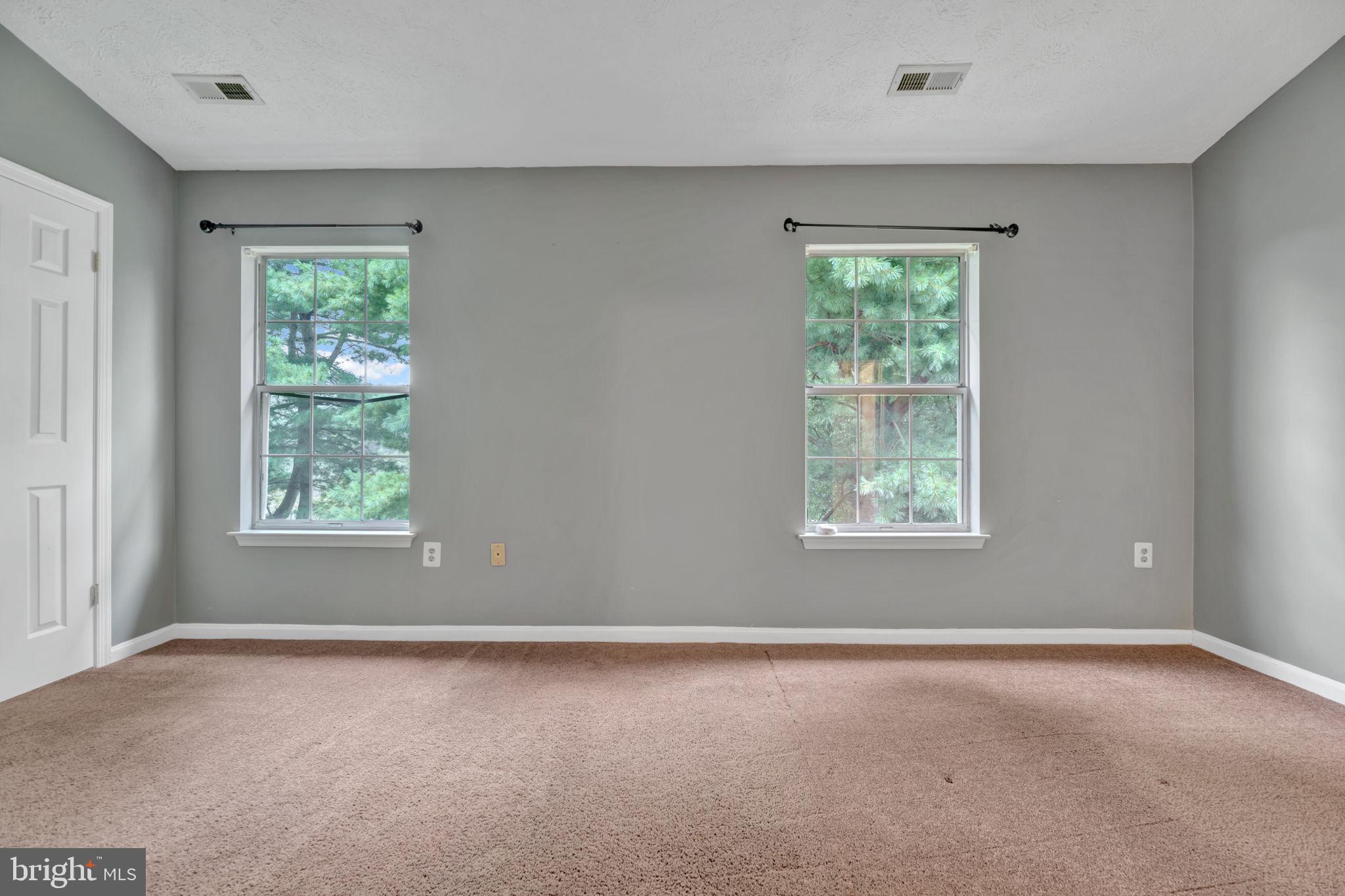 HAMPSHIRE HALL CONDO - Residential Lease