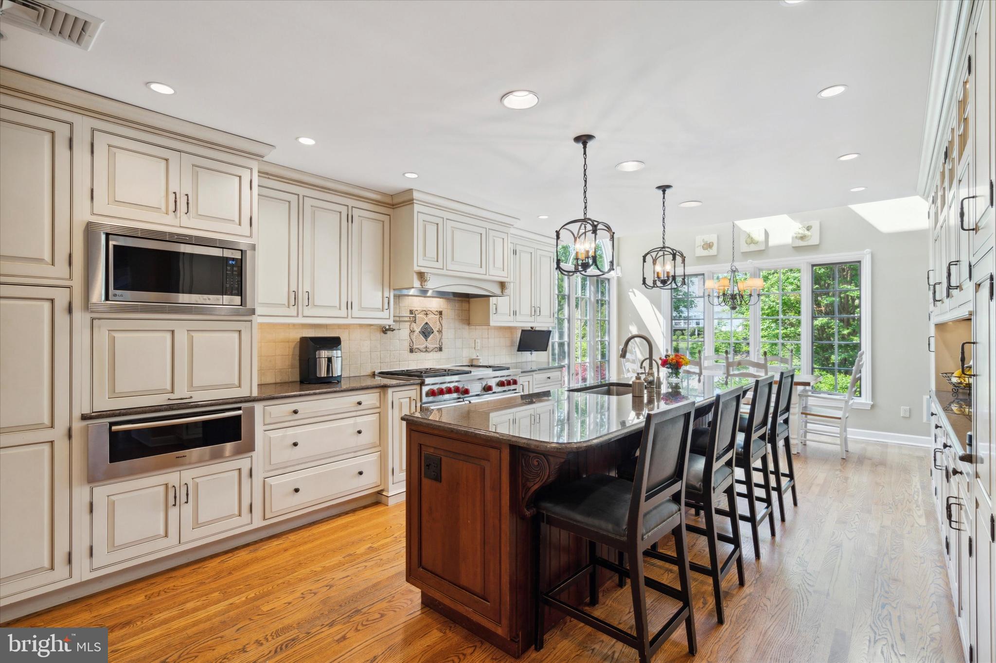 AVONWOOD - Residential