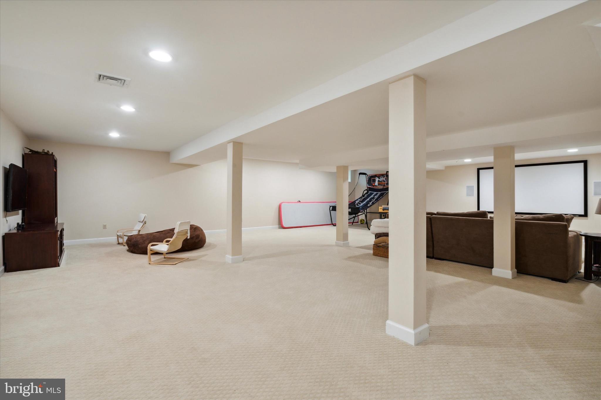 AVONWOOD - Residential