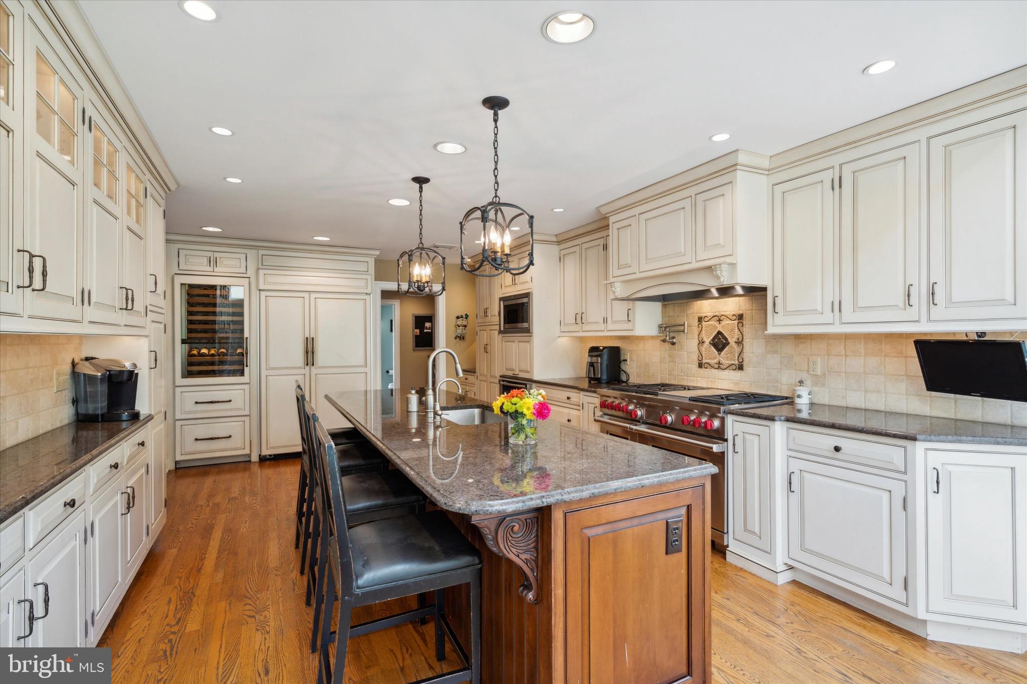 AVONWOOD - Residential