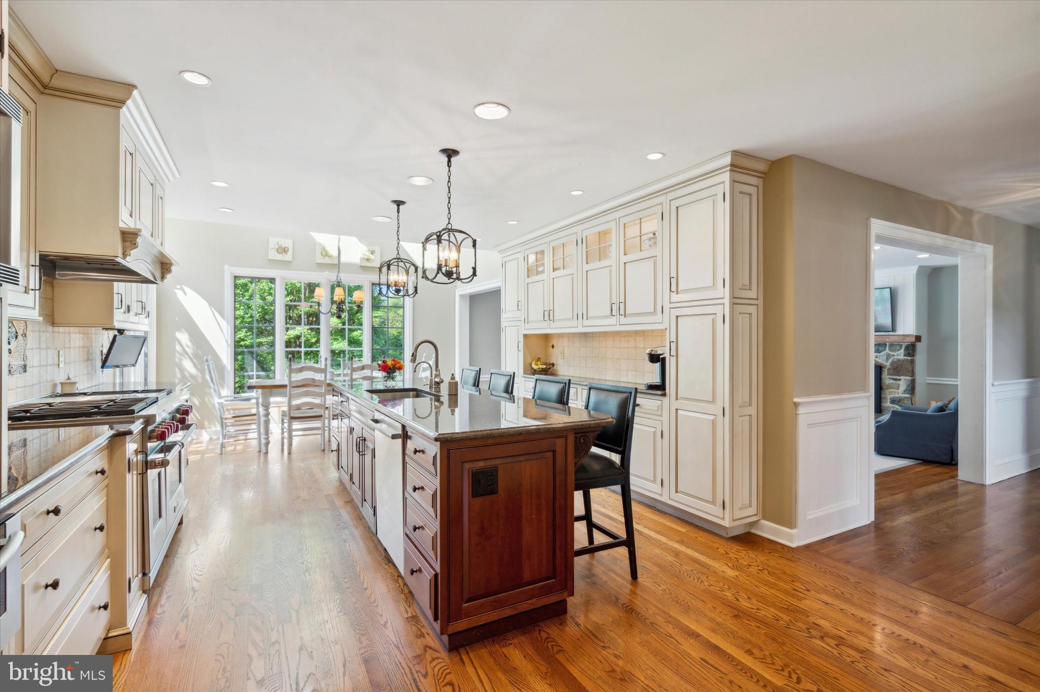 AVONWOOD - Residential