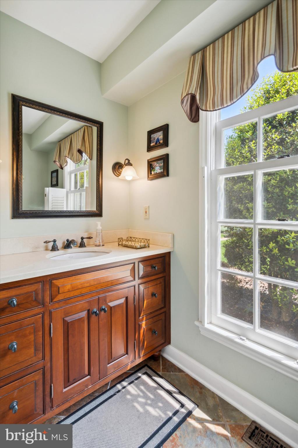 AVONWOOD - Residential