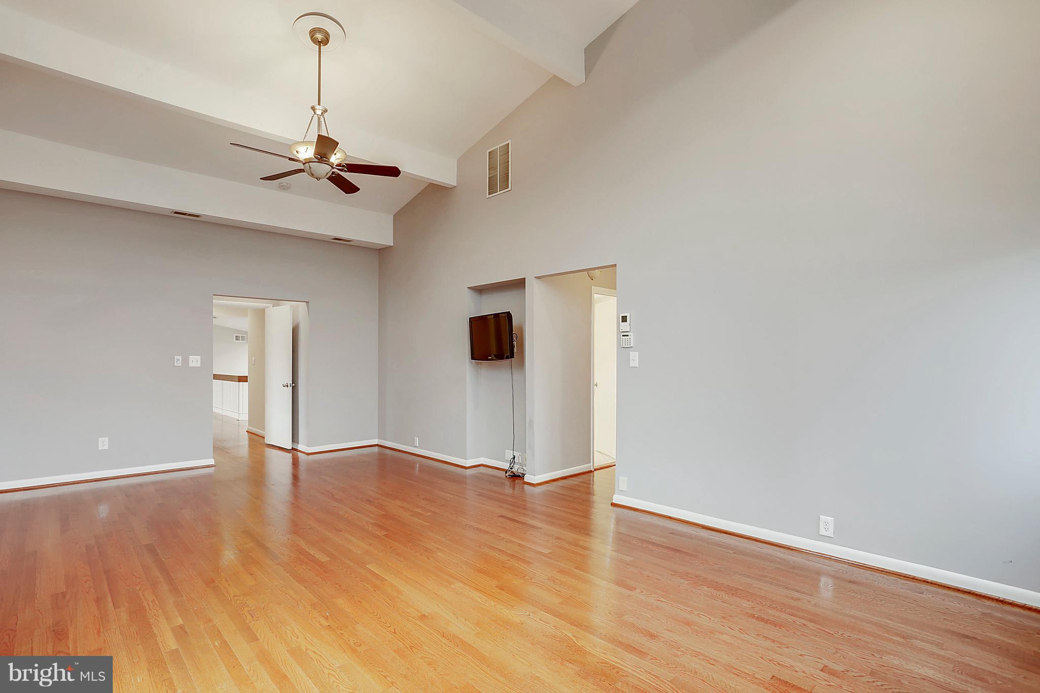 POTOMAC VILLAGE - Residential Lease