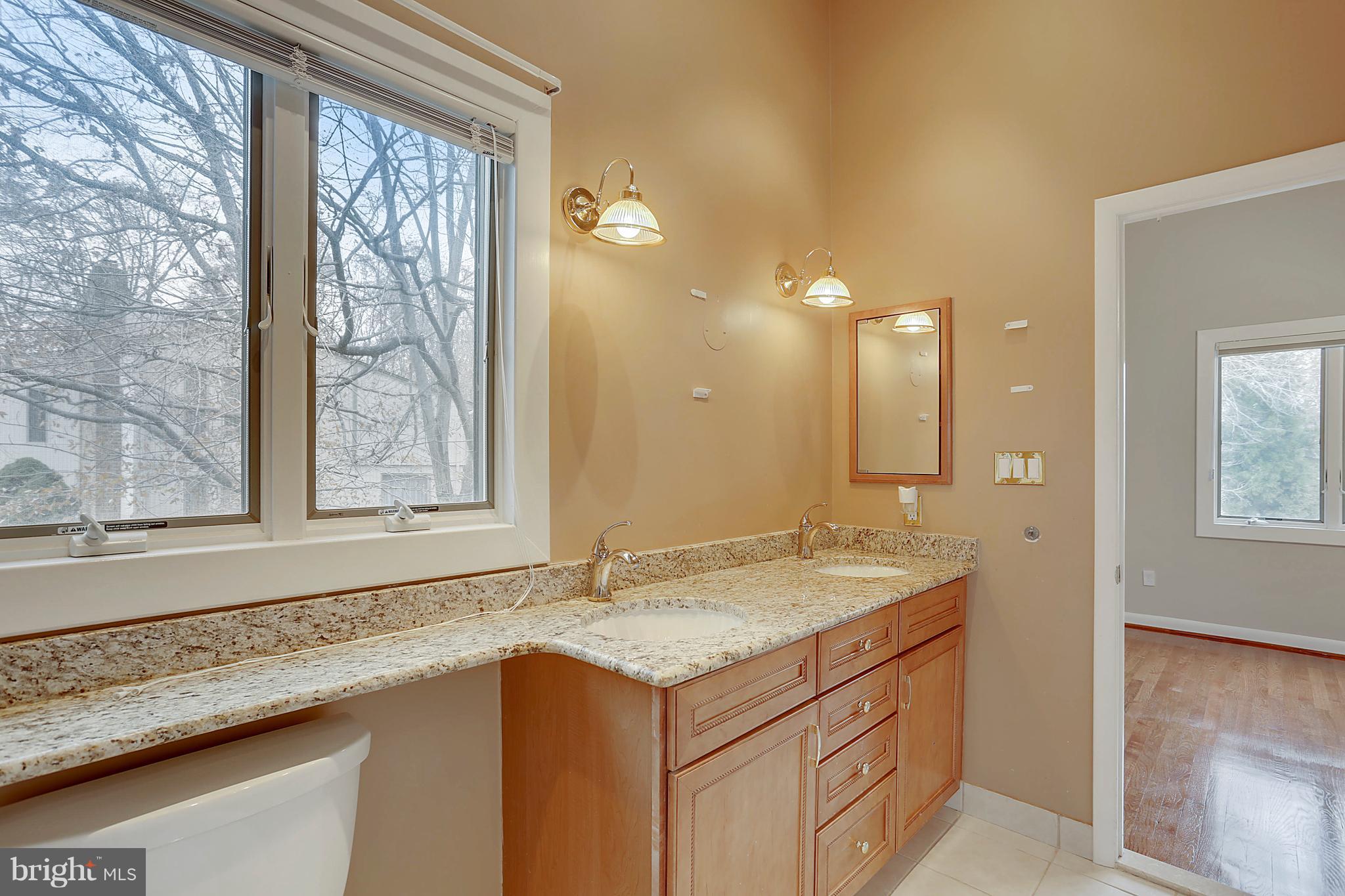 POTOMAC VILLAGE - Residential Lease