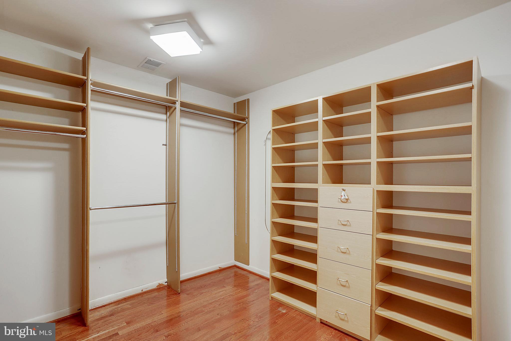 POTOMAC VILLAGE - Residential Lease