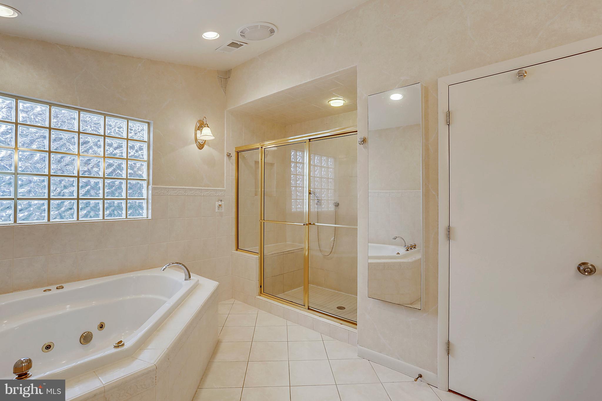 POTOMAC VILLAGE - Residential Lease