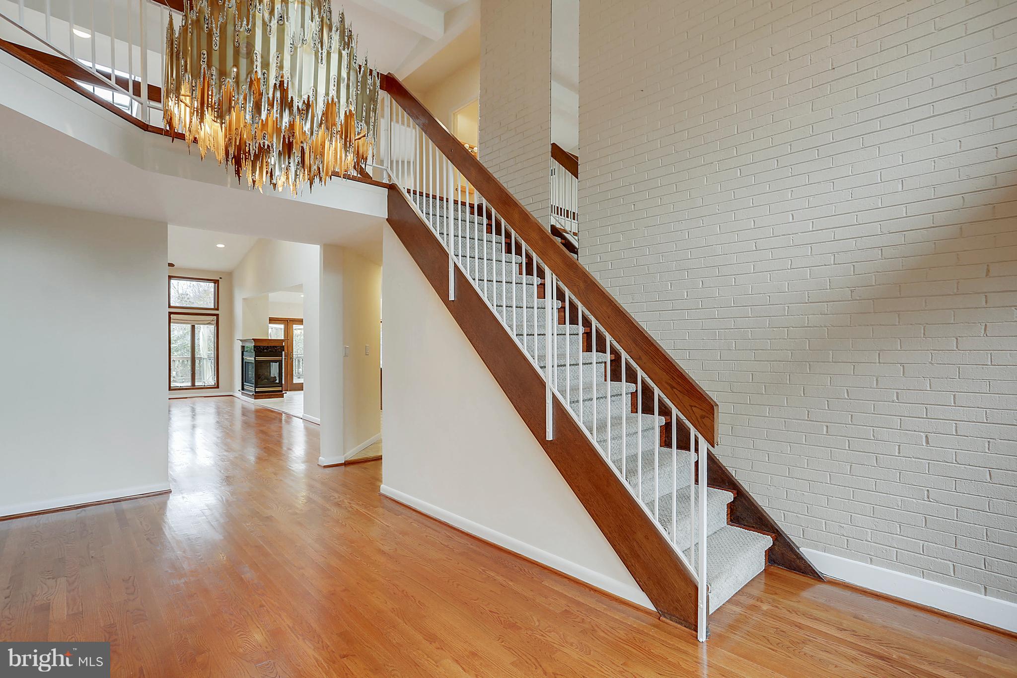 POTOMAC VILLAGE - Residential Lease