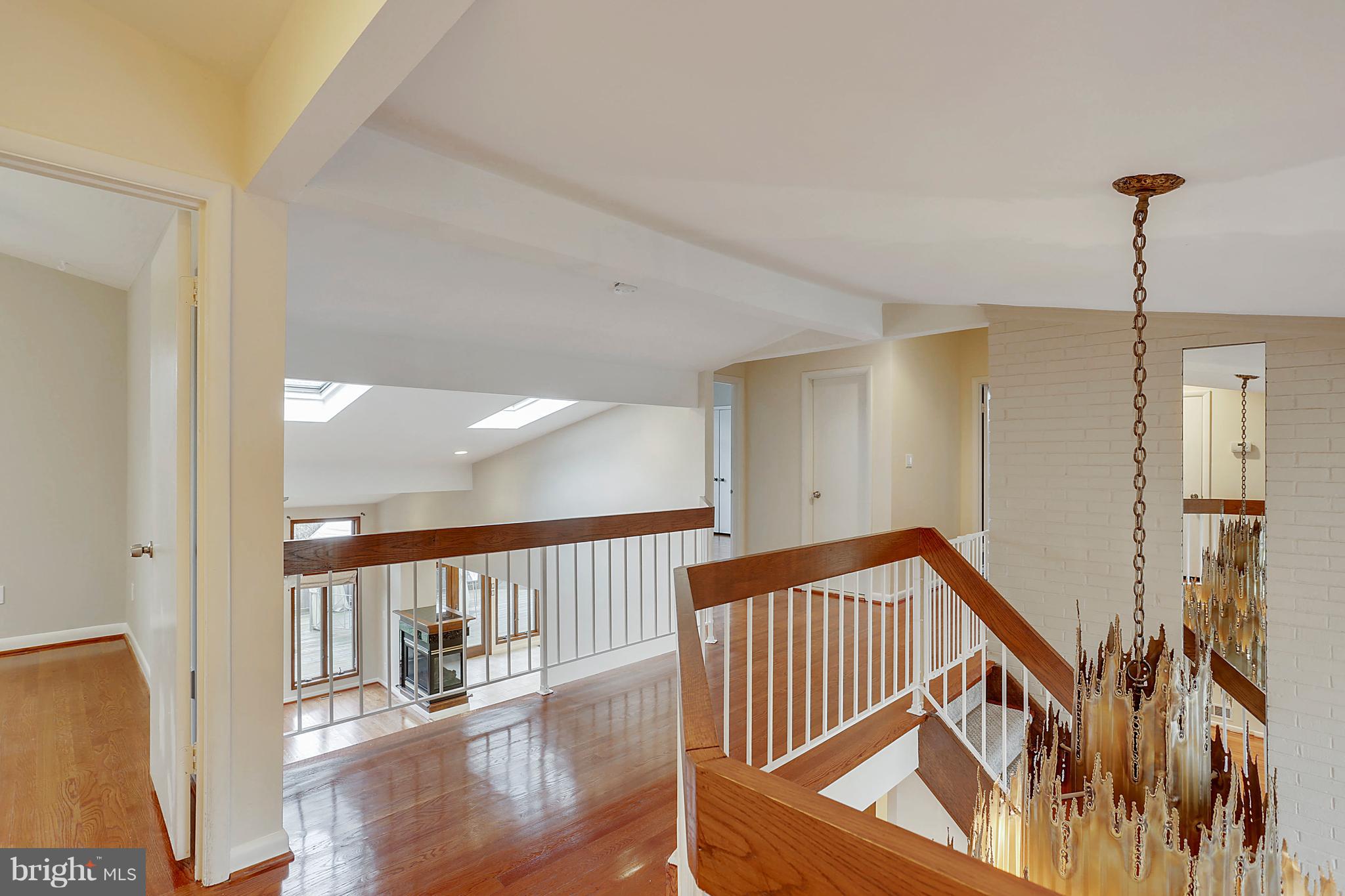 POTOMAC VILLAGE - Residential Lease