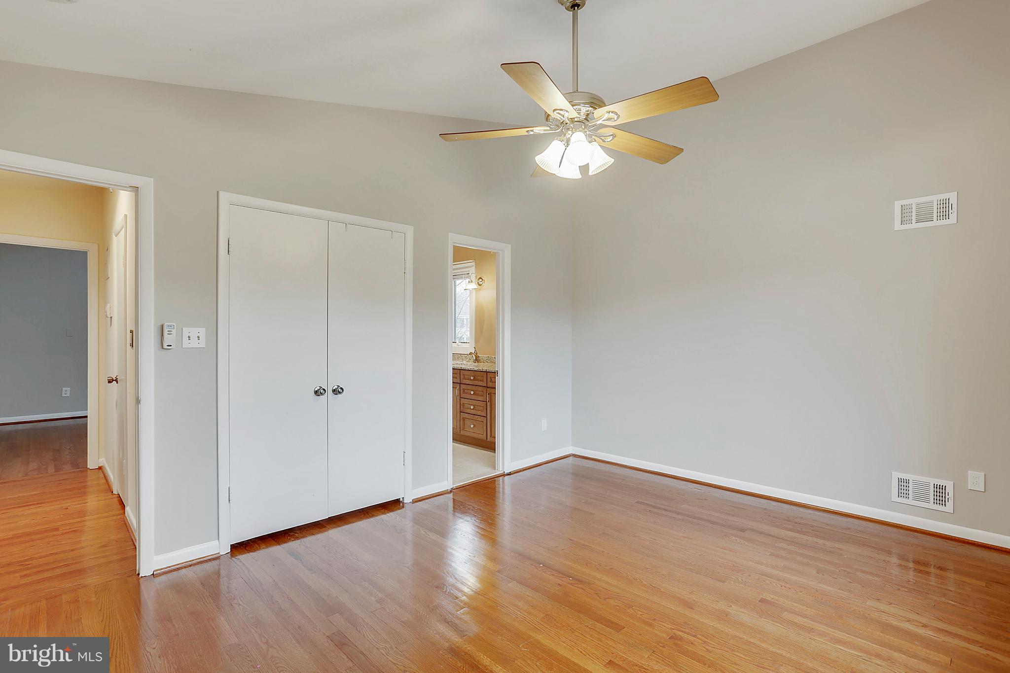 POTOMAC VILLAGE - Residential Lease