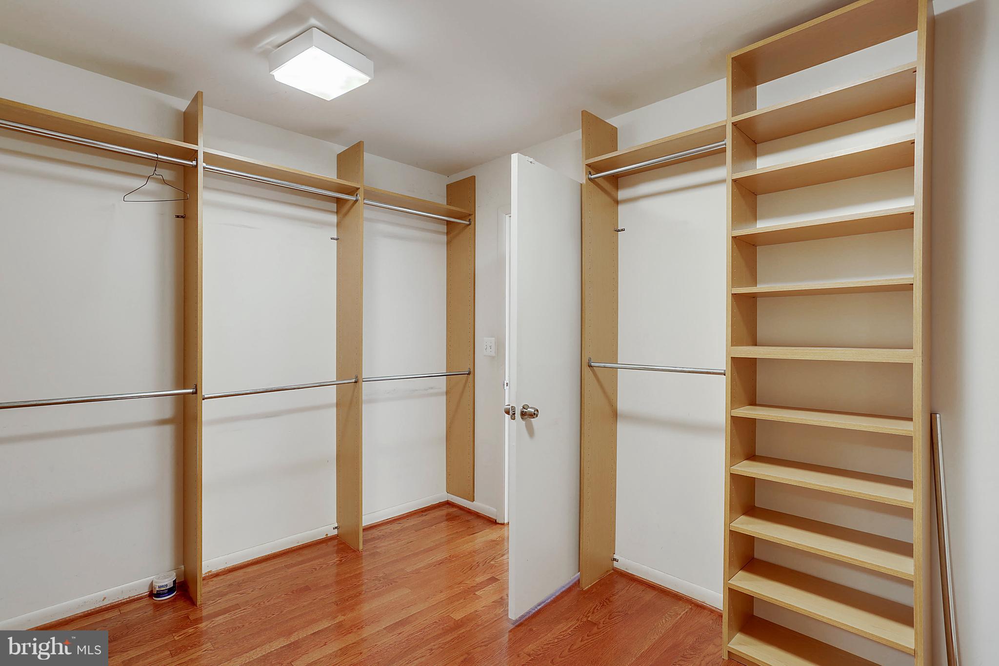 POTOMAC VILLAGE - Residential Lease