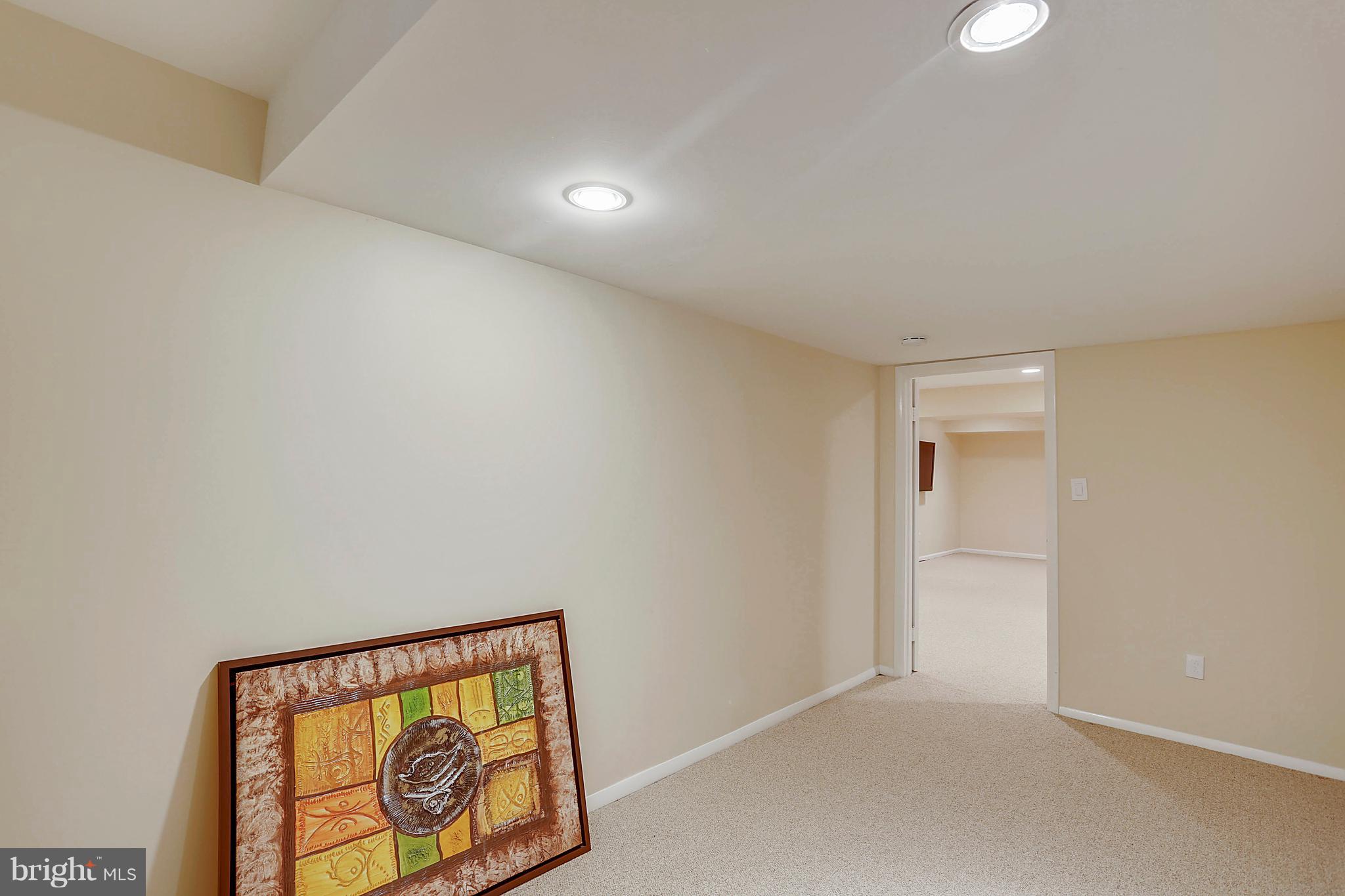 POTOMAC VILLAGE - Residential Lease