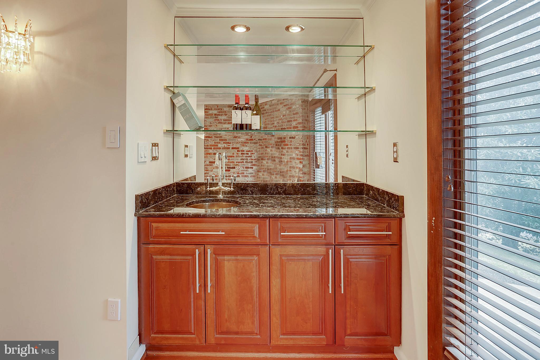 POTOMAC VILLAGE - Residential Lease