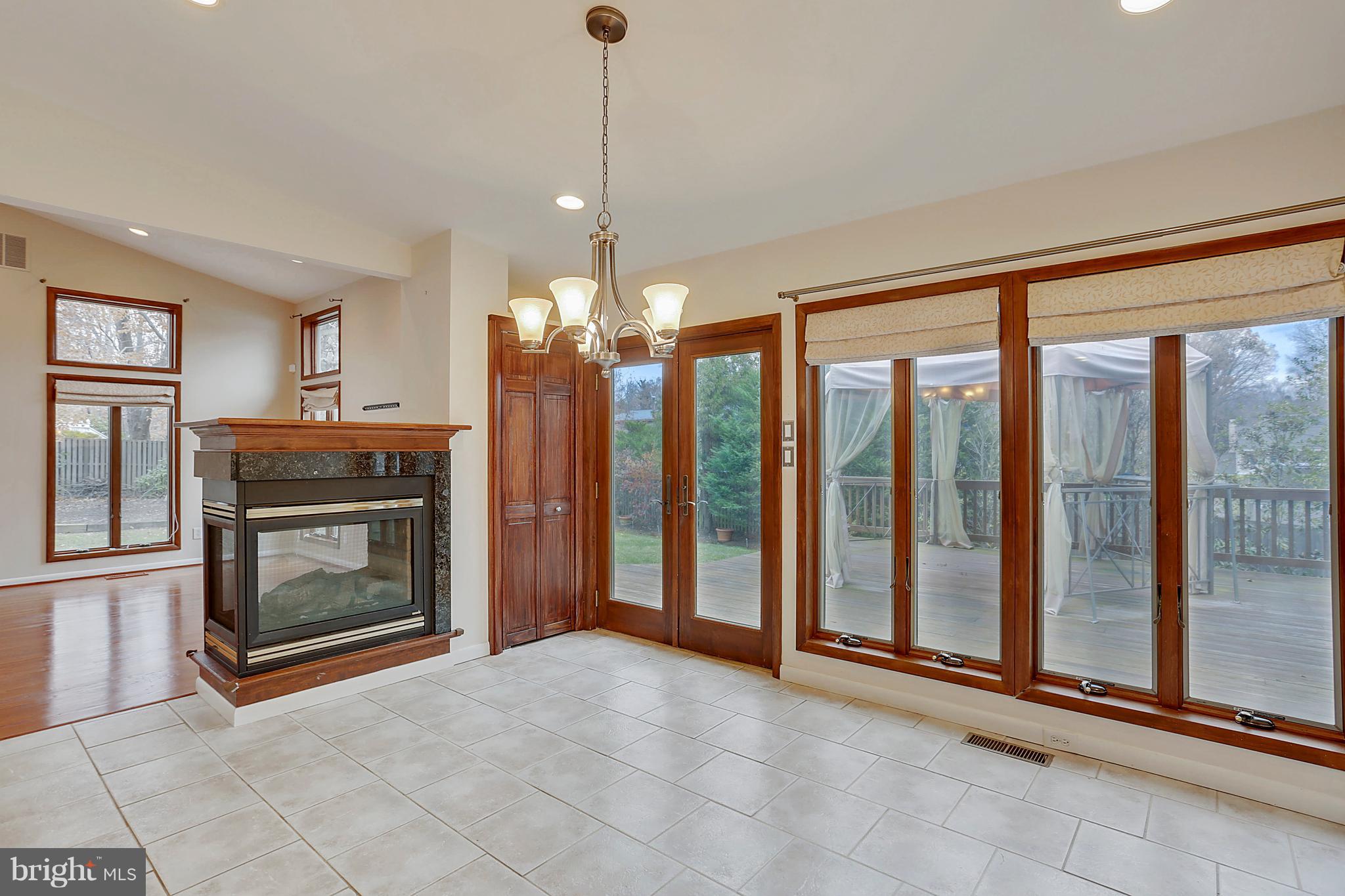 POTOMAC VILLAGE - Residential Lease