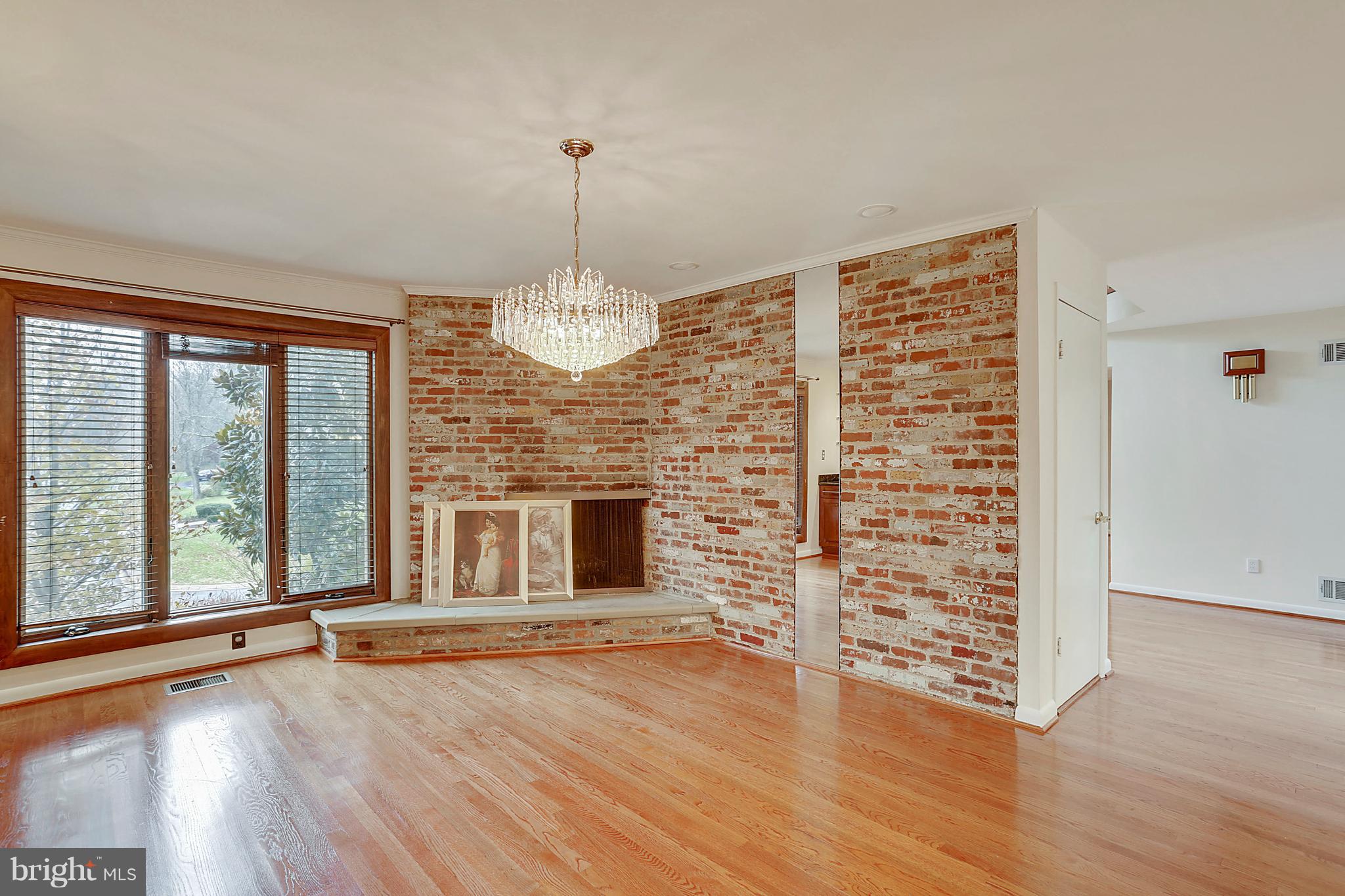 POTOMAC VILLAGE - Residential Lease