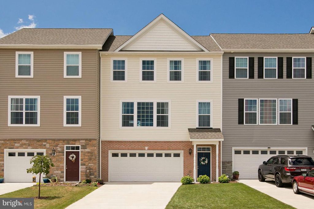 Photo of 115 Brockham Court, WINCHESTER, VA 22602 (MLS # VAFV2041454)
