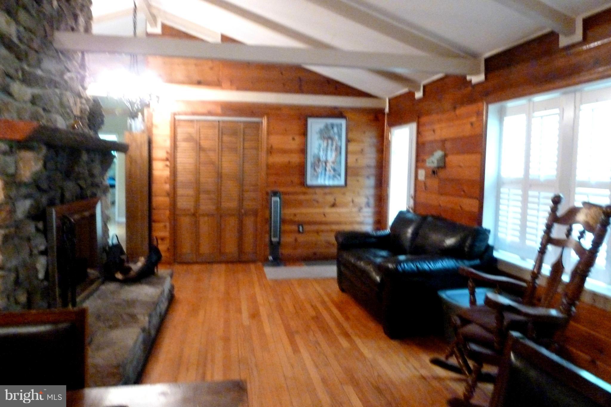 SHAWNEELAND - Residential