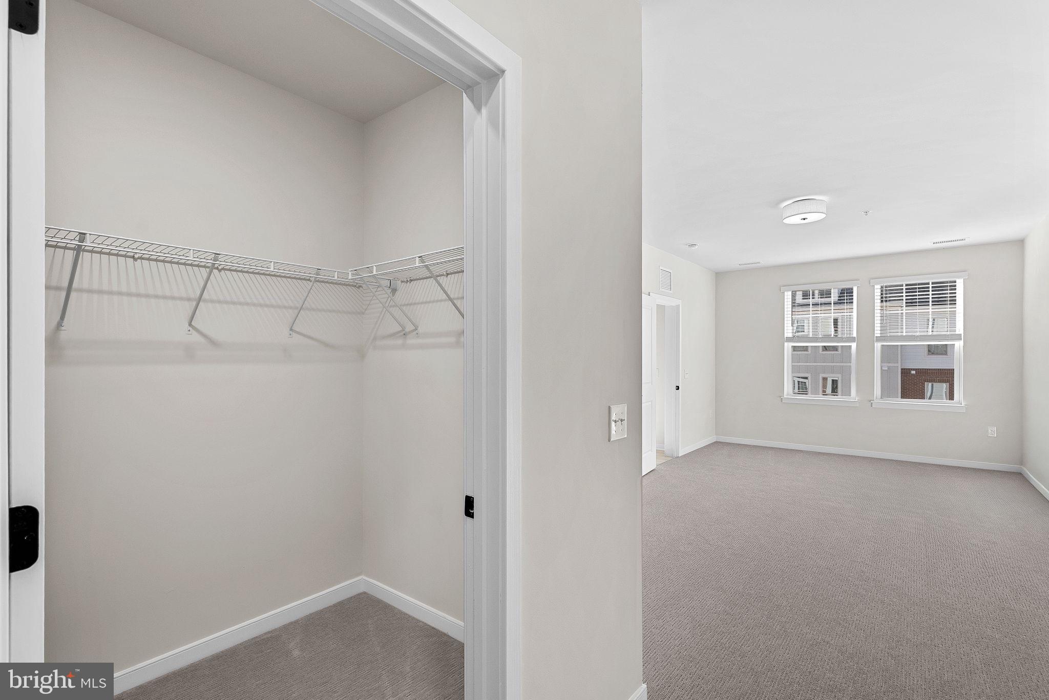 POTOMAC STATION MARKETPLACE - Residential