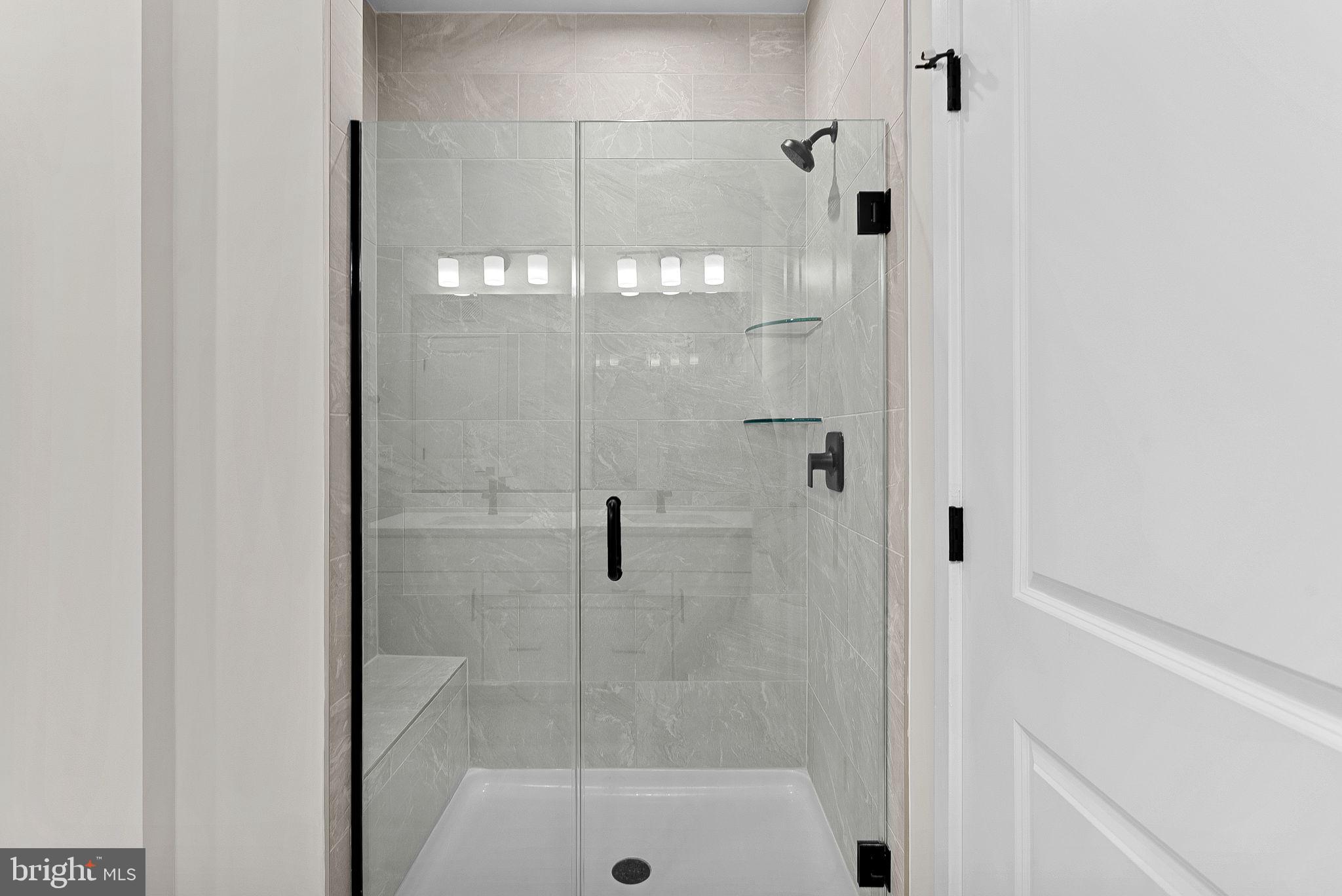 POTOMAC STATION MARKETPLACE - Residential