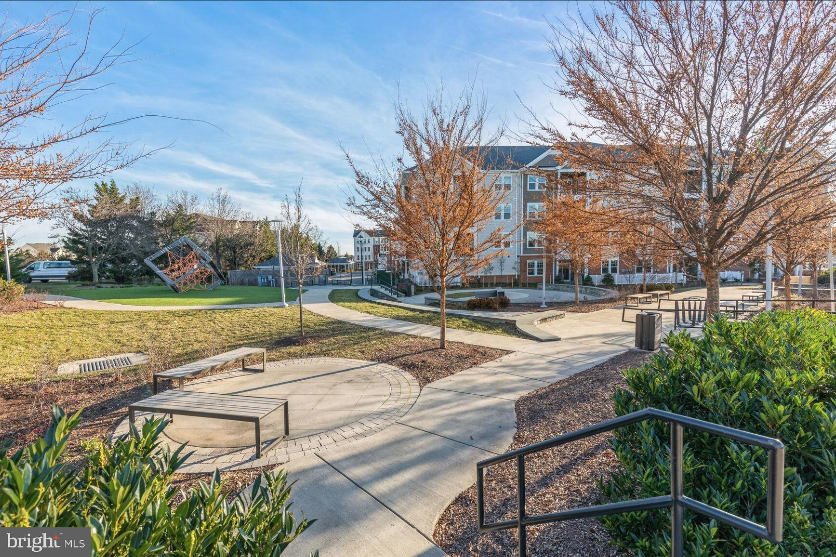 POTOMAC STATION MARKETPLACE - Residential