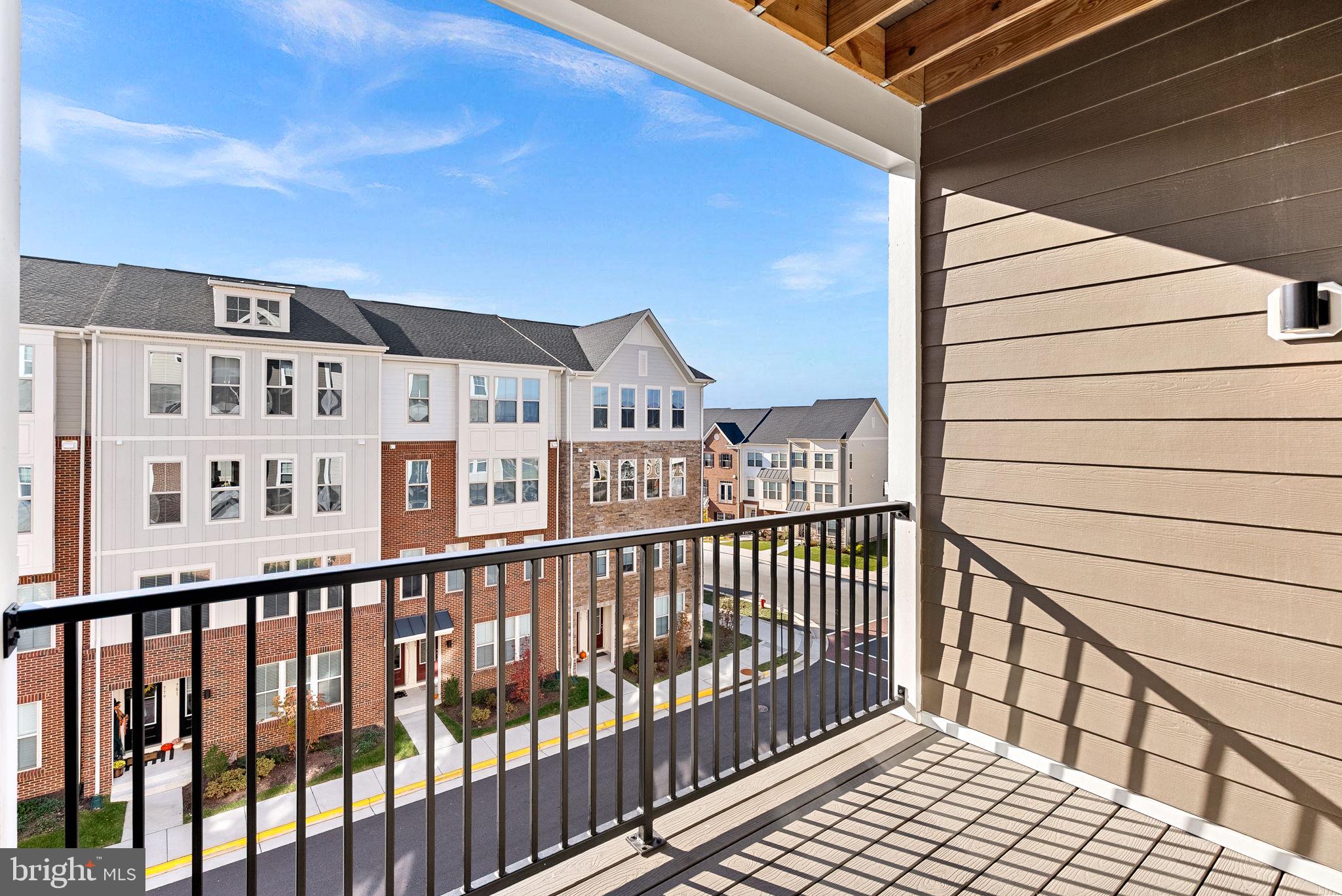 POTOMAC STATION MARKETPLACE - Residential