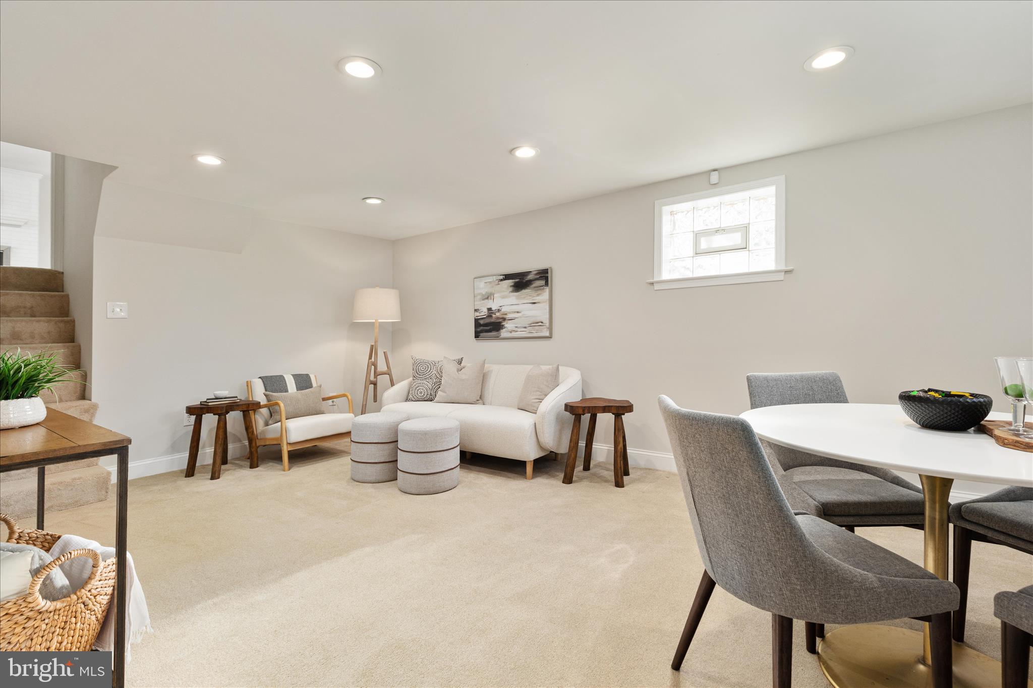 VALEWOOD MANOR - Residential