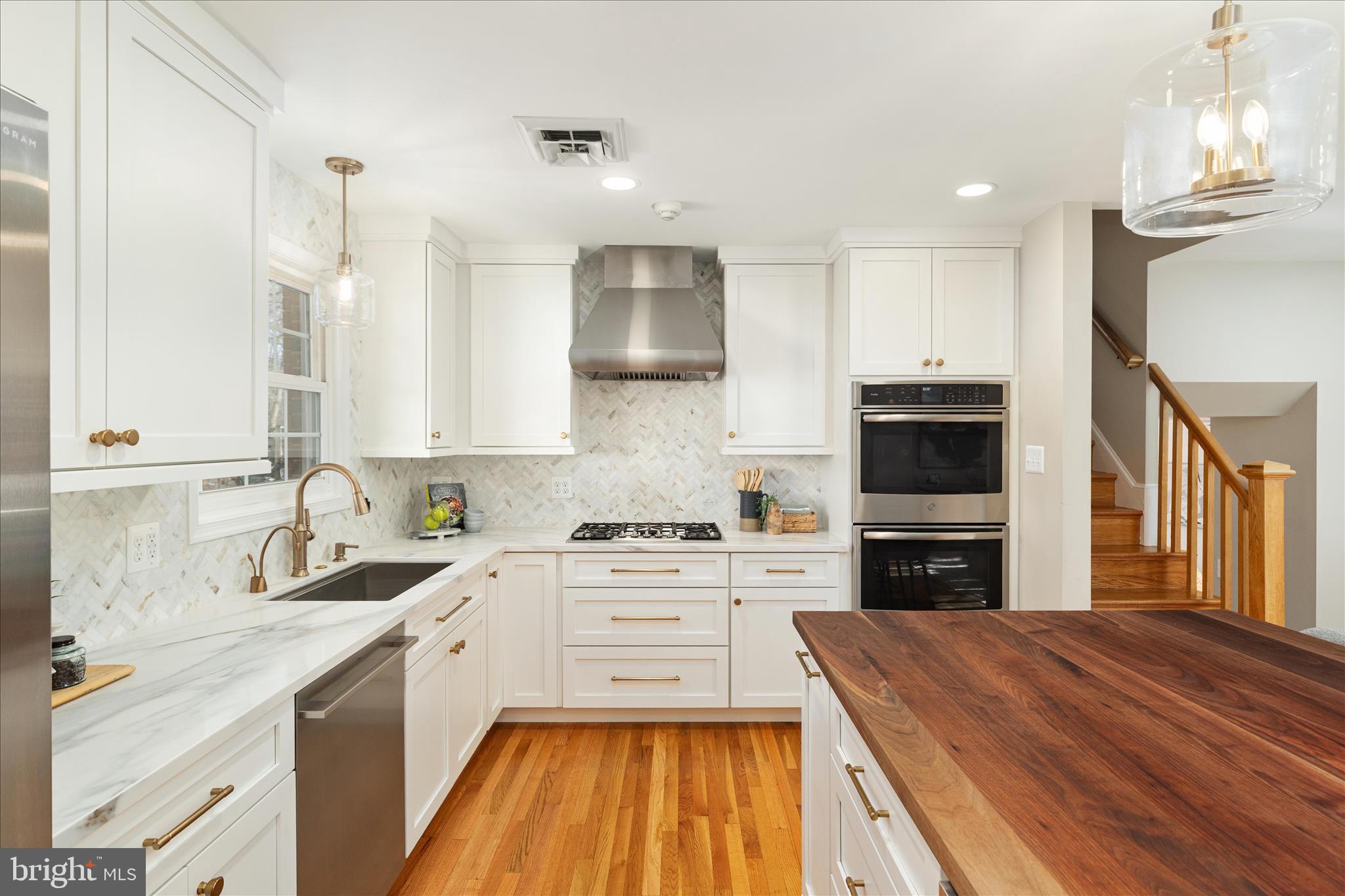 VALEWOOD MANOR - Residential