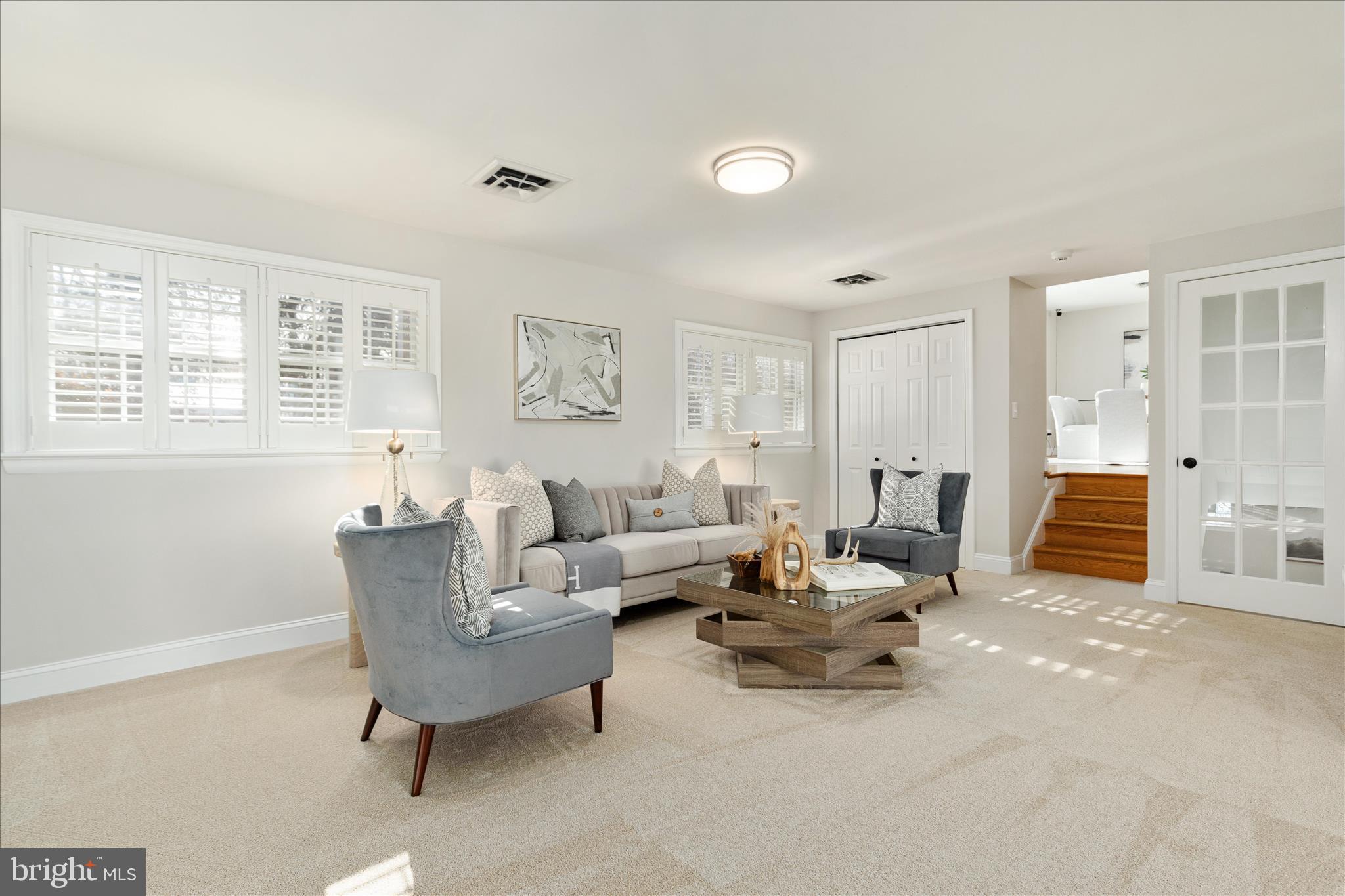 VALEWOOD MANOR - Residential