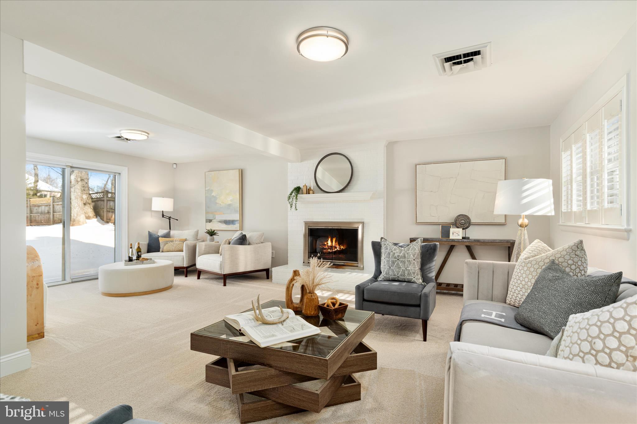 VALEWOOD MANOR - Residential