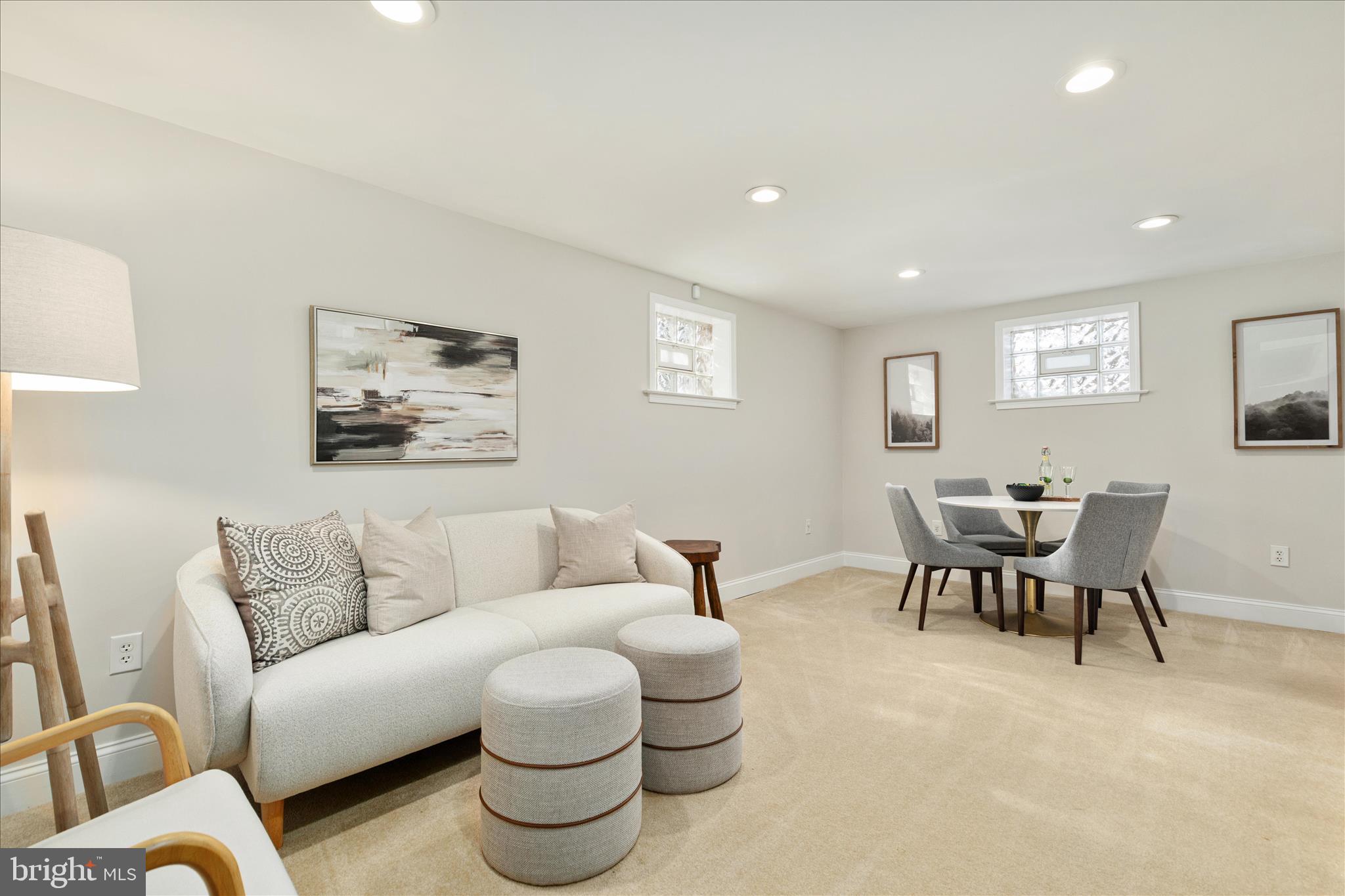 VALEWOOD MANOR - Residential