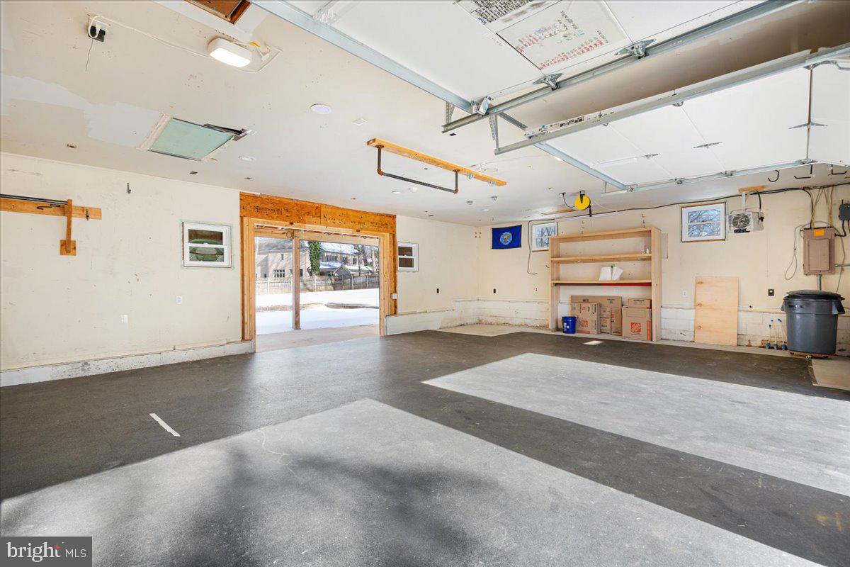 VALEWOOD MANOR - Residential