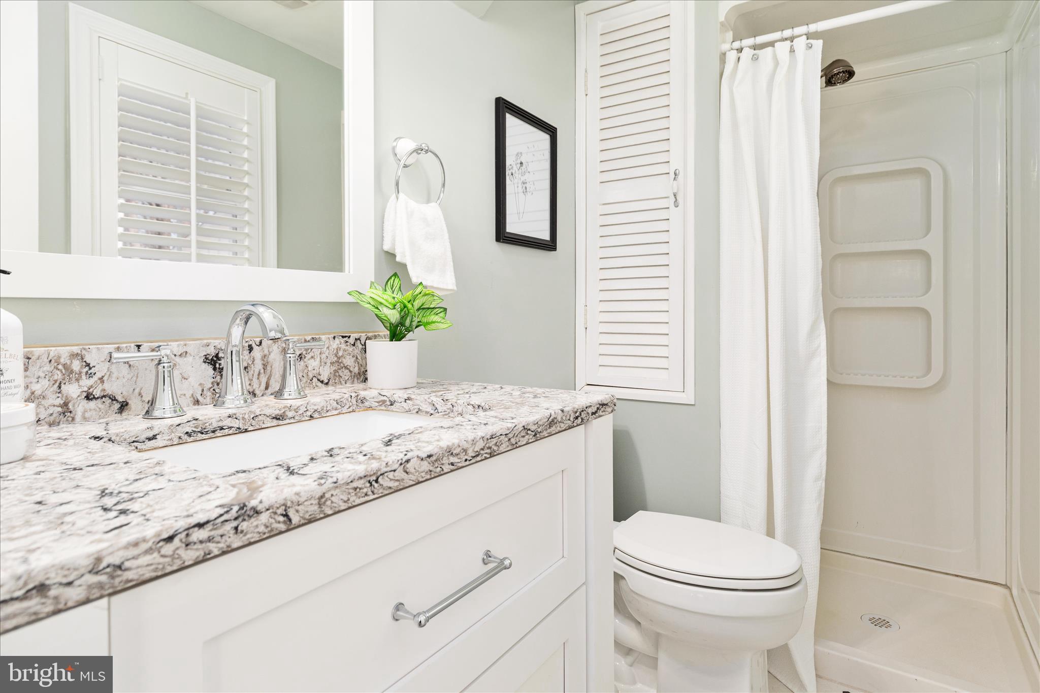 VALEWOOD MANOR - Residential