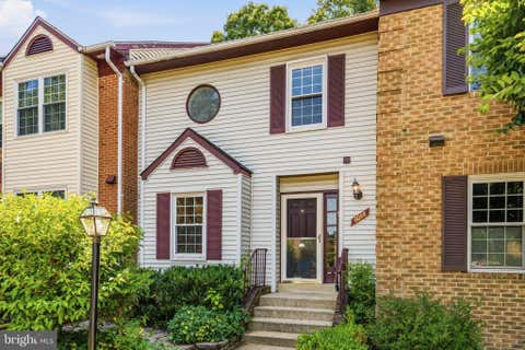 Photo of 6088 Heatherwood Dr, ALEXANDRIA, VA 22310 (MLS # VAFX2318546)