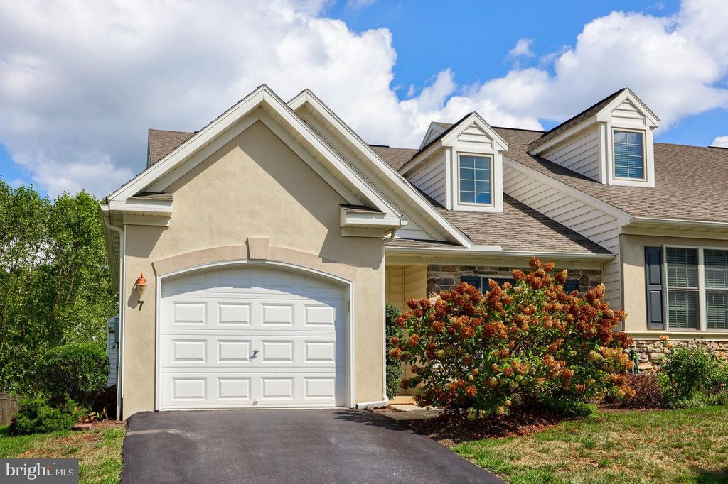 Photo of 7 Pitt COURT, Lancaster, PA 17602 (MLS # PALA2040896)