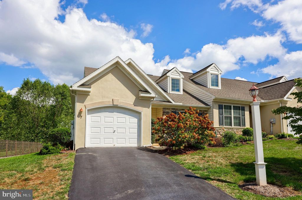 Photo of 7 Pitt COURT, Lancaster, PA 17602 (MLS # PALA2040896)