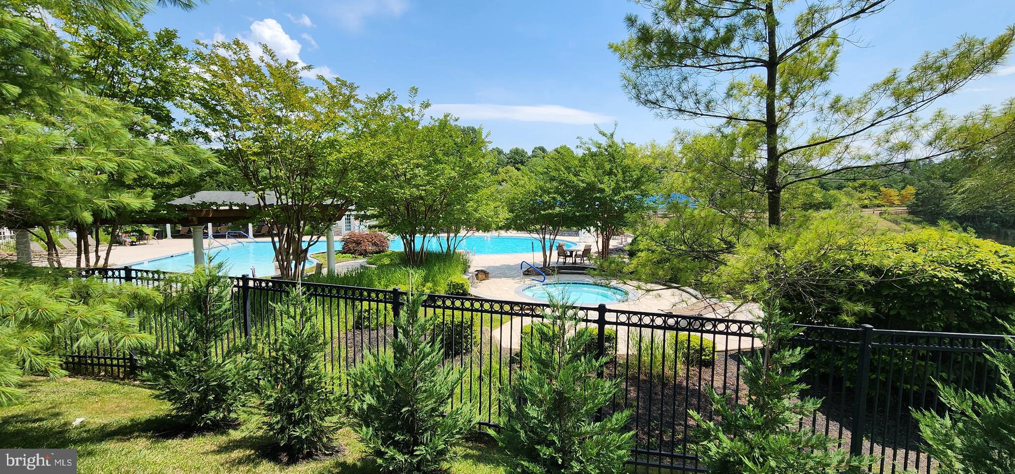 HIGHLANDS AT QUARRY LAKE - Residential