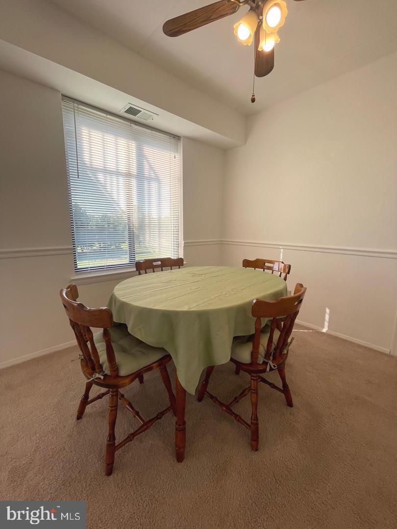 COUNTRY CLUB GREEN - Residential Lease