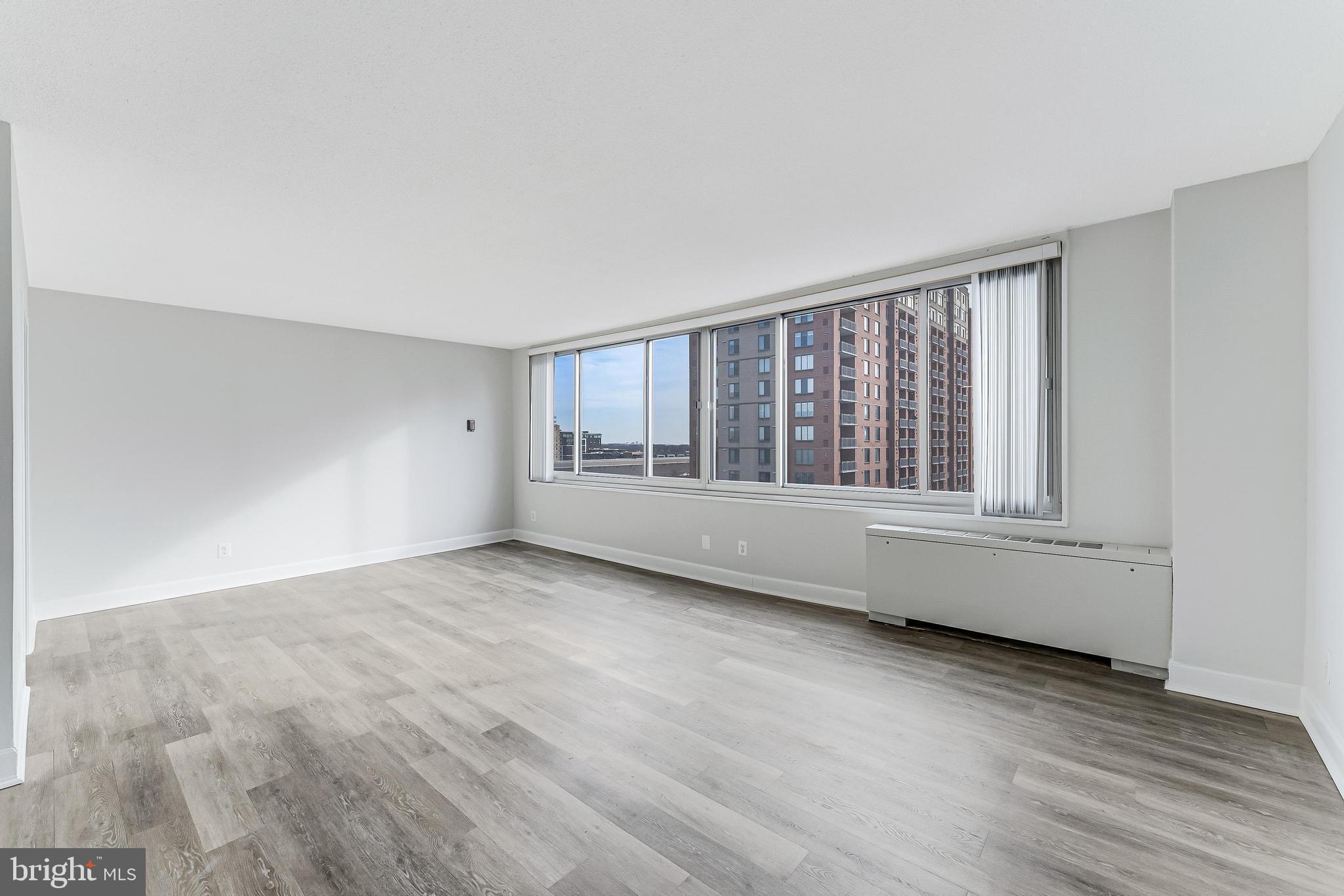 11801 ROCKVILLE PIK 806