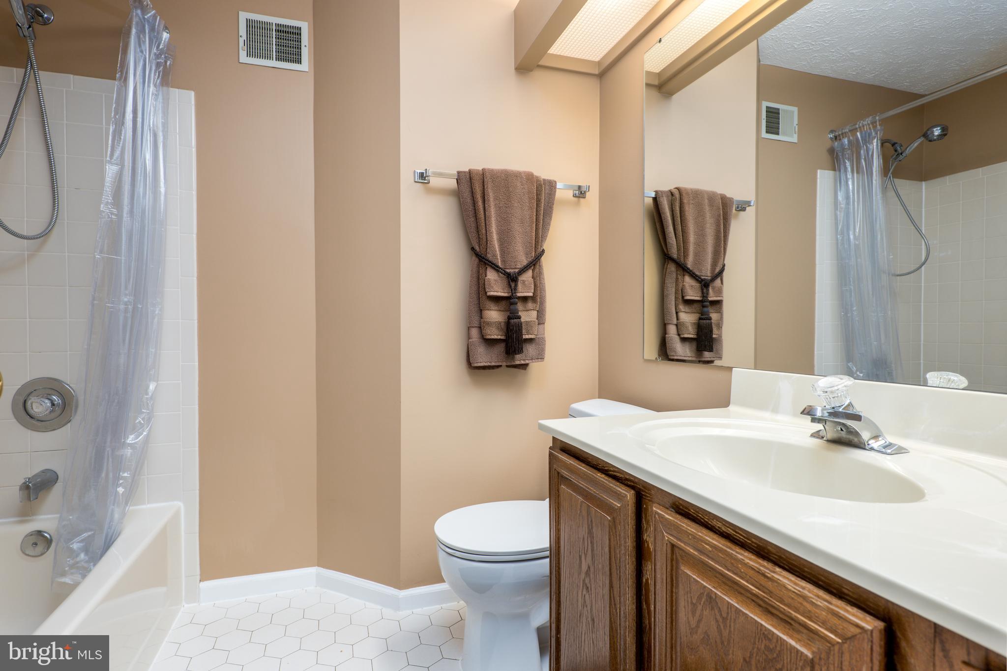 WORTHINGTON WOODSYDE - Residential