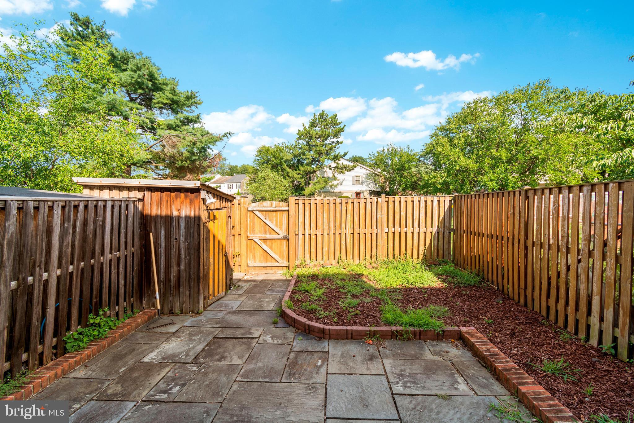 FRANCONIA COMMONS - Residential Lease