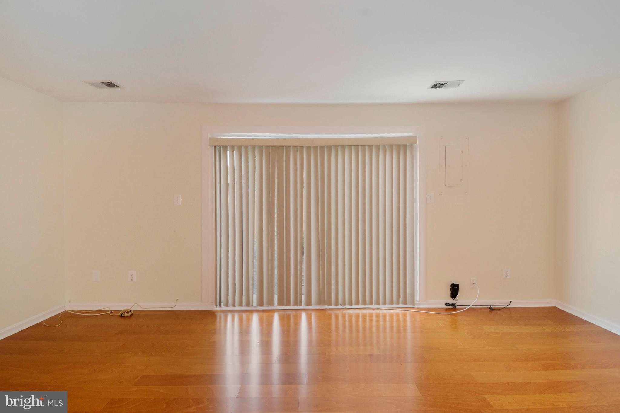 FRANCONIA COMMONS - Residential Lease