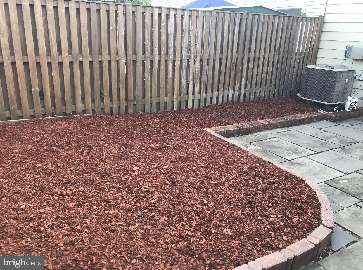 FRANCONIA COMMONS - Residential Lease